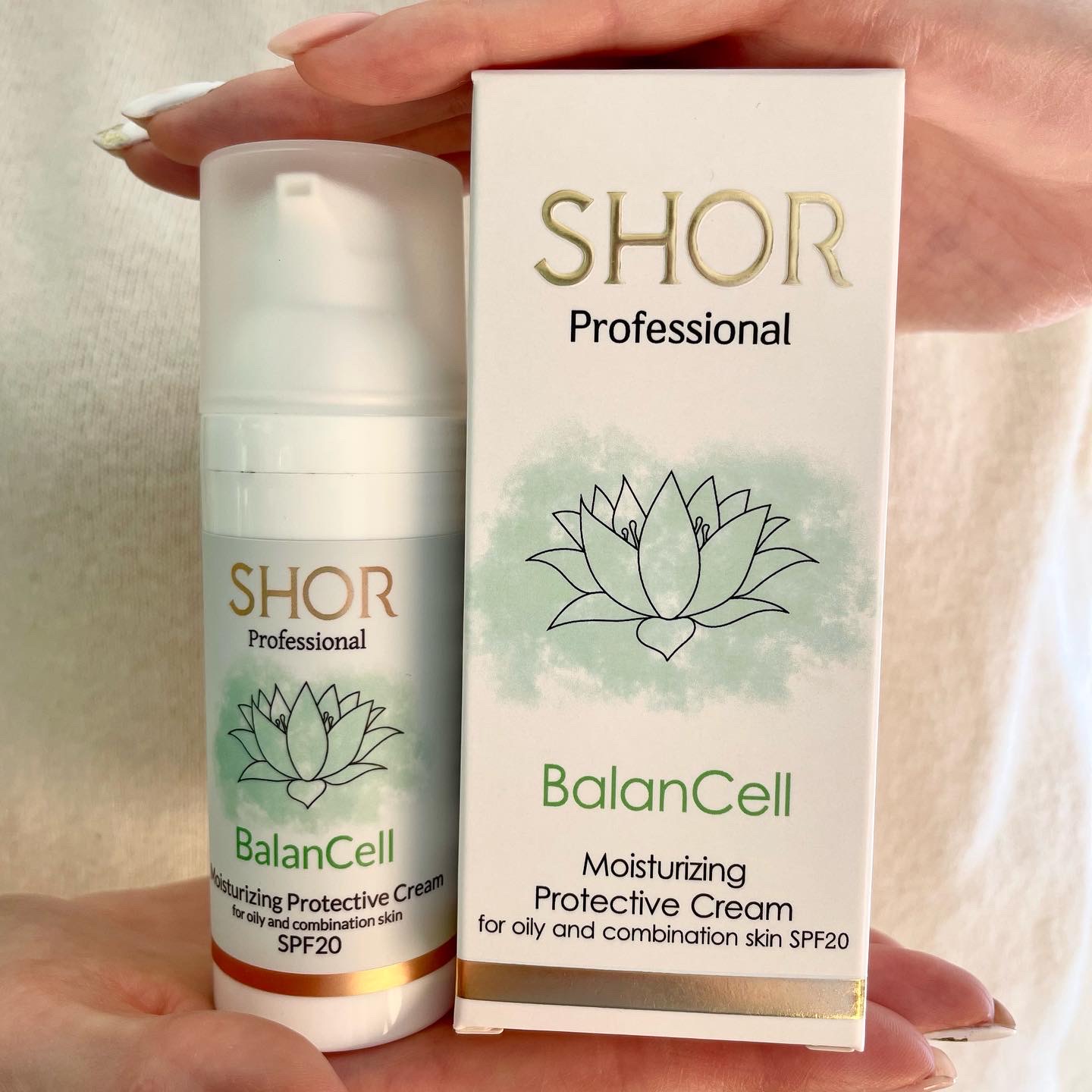 SHOR Moisturizing Protective Cream for oily and combination skin SPF-20